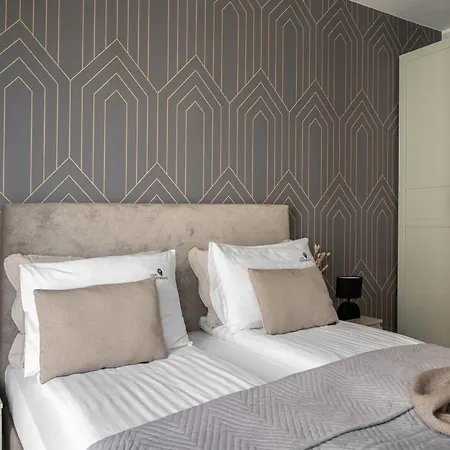 Porto Letnica With Gym & Parking By Lion Apartamento Gdansk